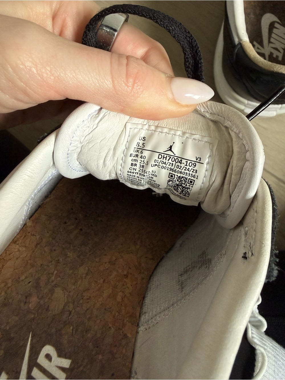 Nike Jordan Platform Sneakers - Picture 4 of 4